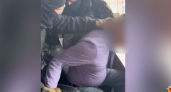 В Коми задержали руководителя транспортного предприятия за взятку в 100 тысяч рублей