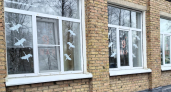 В Сыктывкаре сотрудники УФСИН вместе с детьми украсили окна портретами героев ВОВ