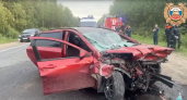 В Сыктывкаре в лобовом столкновении двух авто погибли женщина и ребенок